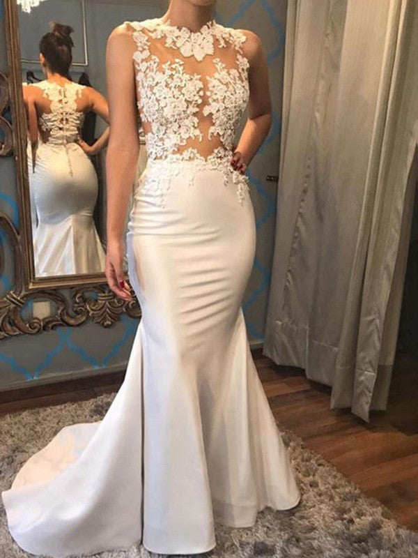 Vestido de novia de satén con apliques, cola de pez, sin mangas, cuello redondo bajo y cola de palacio