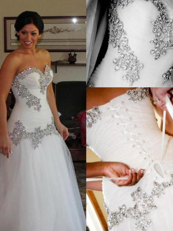 Vestidos de novia de corte A/princesa, escote corazón, tul, sin mangas, con pedrería, hasta el suelo