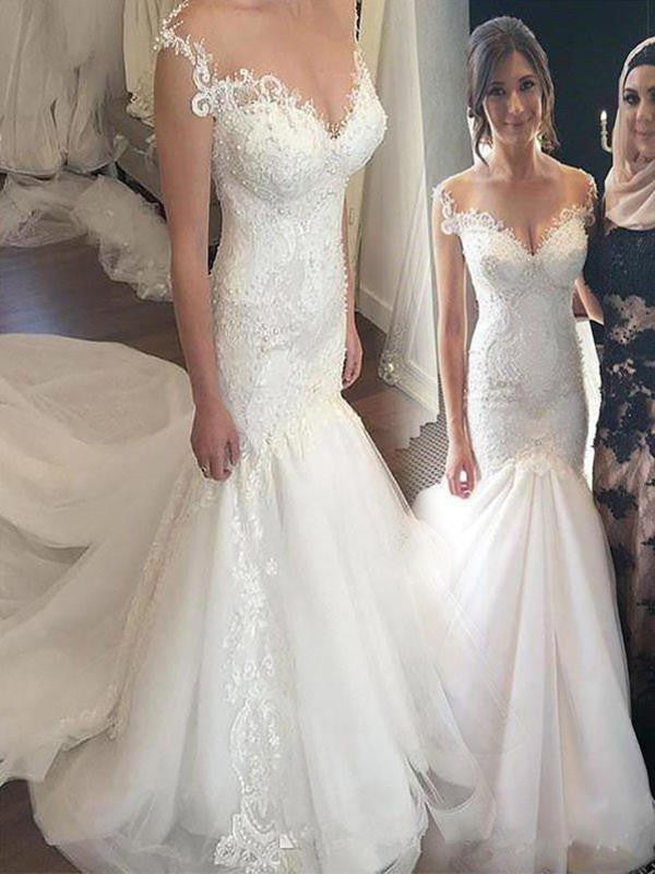 Vestidos de novia de tul con apliques de sirena y hombros descubiertos, sin mangas y con cola capilla