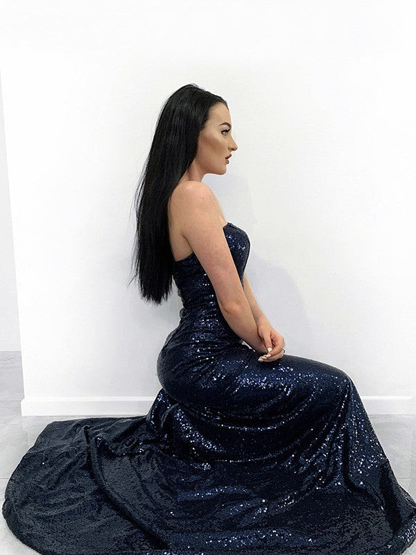 Abiti a tromba/sirena con paillettes, senza spalline, volant, senza maniche, con strascico a ruota