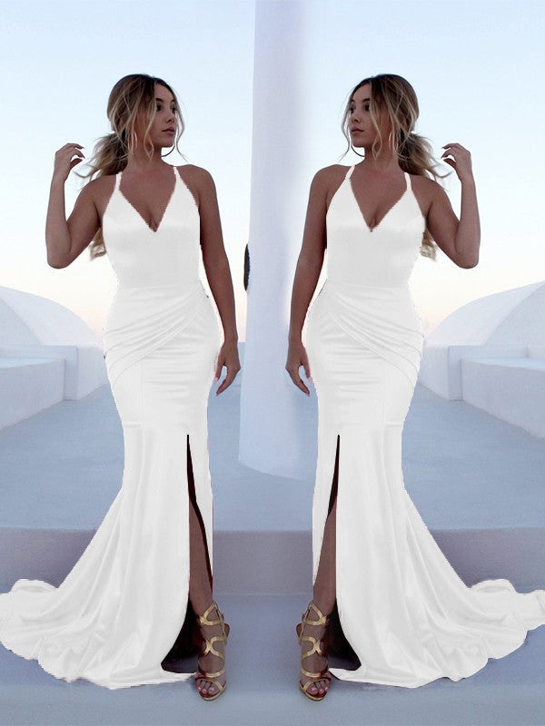 Abiti a tromba/sirena senza maniche con scollo all'americana, strascico a ruota, volant e raso di seta