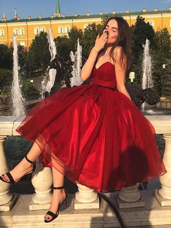 Vestido de fiesta de bienvenida de corte A/princesa, de organza, con volantes, escote corazón, sin mangas, largo hasta la rodilla