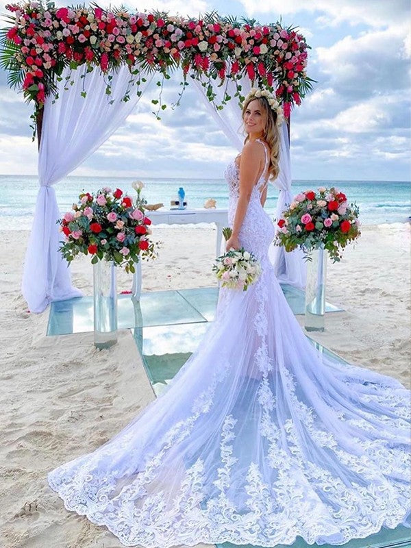 Vestidos de novia sin mangas con apliques de tul y corte trompeta/sirena