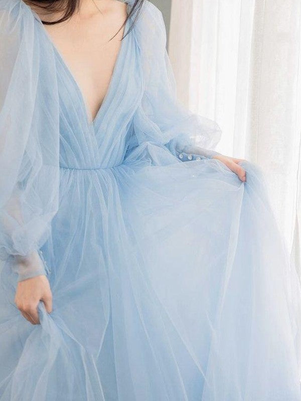 Vestidos de corte A/princesa con tul, volantes, escote en V, mangas largas y cola larga
