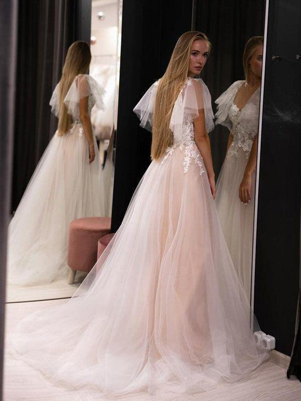 Vestidos de novia de corte A/princesa con apliques de tul, escote corazón, mangas cortas y cola larga