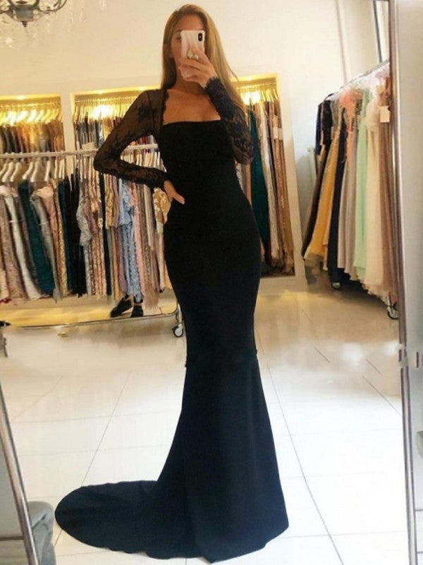 Abiti a tubino/colonna in crêpe di pizzo con maniche lunghe quadrate e strascico a ruota