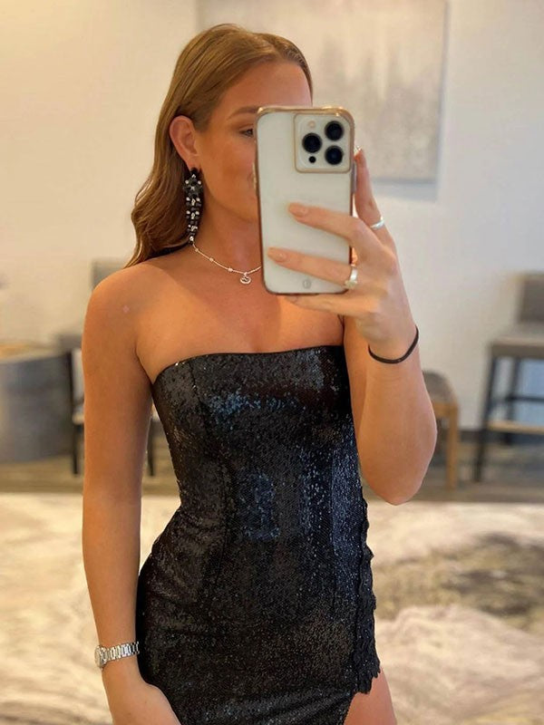 Vestidos de corte tubo/columna con lentejuelas, sin tirantes, sin mangas y con cola larga