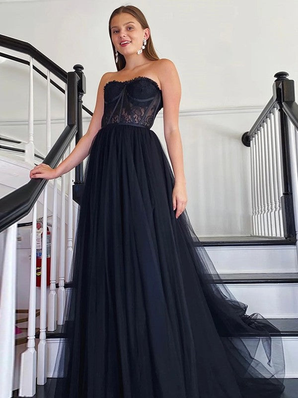 Black Tulle A-Line Floor-Length Dress with Sweetheart Neckline and Lace Bodice & Multi-Layered Tulle Skirt for Prom & Evening Parties