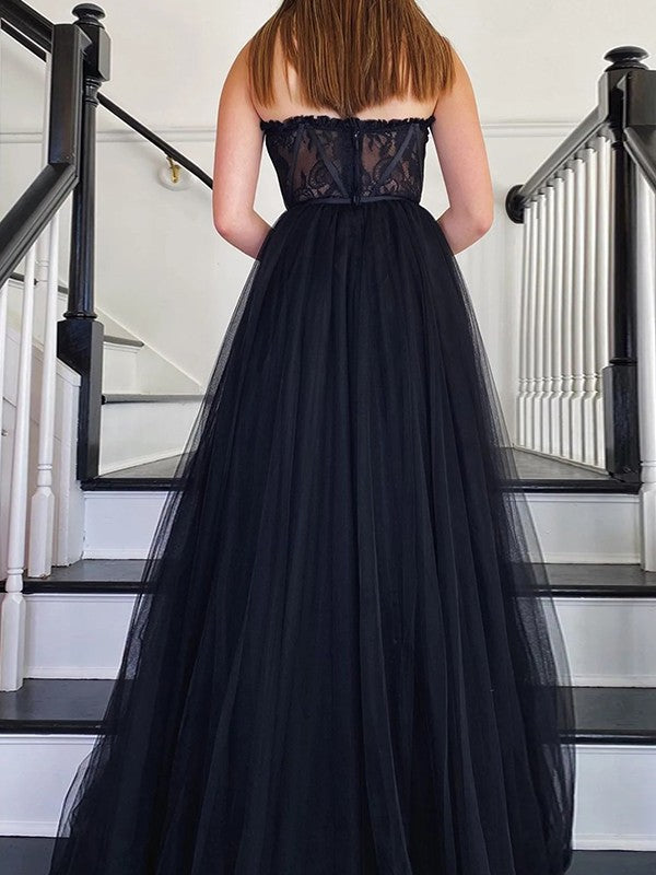 Black Tulle A-Line Floor-Length Dress with Sweetheart Neckline and Lace Bodice & Multi-Layered Tulle Skirt for Prom & Evening Parties