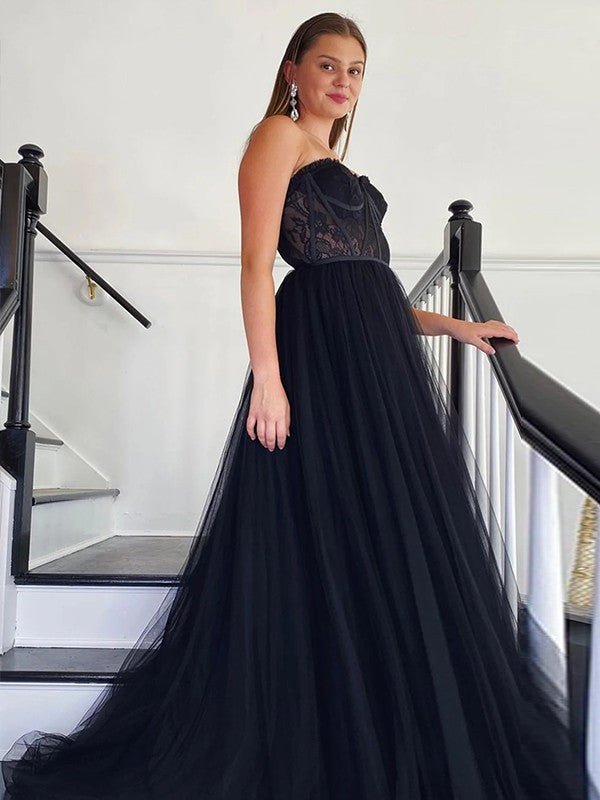 Black Tulle A-Line Floor-Length Dress with Sweetheart Neckline and Lace Bodice & Multi-Layered Tulle Skirt for Prom & Evening Parties