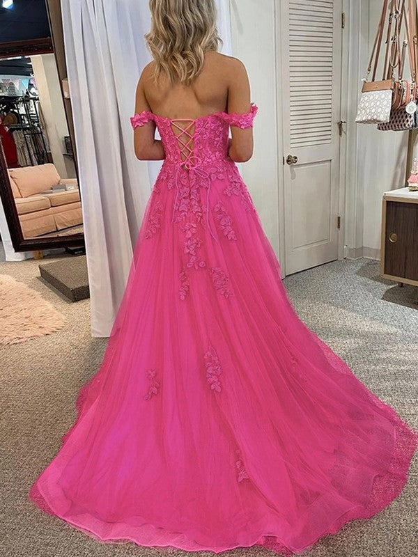 Abiti da principessa/a trapezio con applicazioni in tulle, spalle scoperte e strascico senza maniche