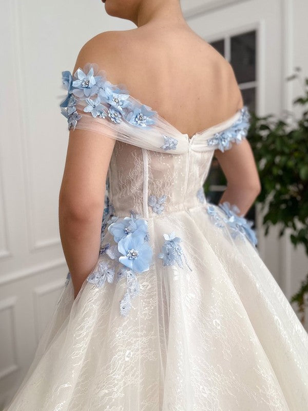 Vestidos de corte A/princesa con encaje, flores hechas a mano, hombros descubiertos, sin mangas y hasta el suelo