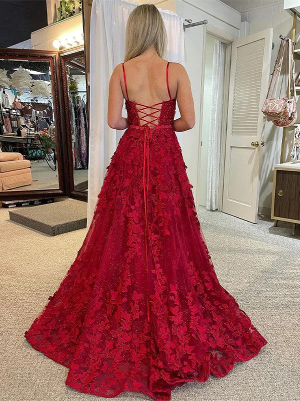 Vestidos de corte A/princesa con apliques de tul, tirantes finos, sin mangas y cola de corte