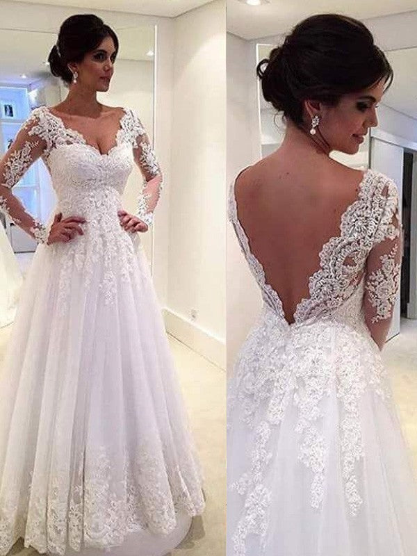 Vestido de novia de tul con escote en V, mangas largas y encaje