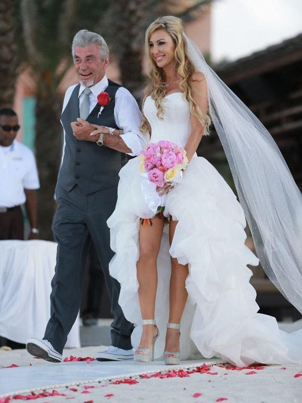 Vestidos de novia de organza asimétricos sin mangas con escote corazón y corte princesa