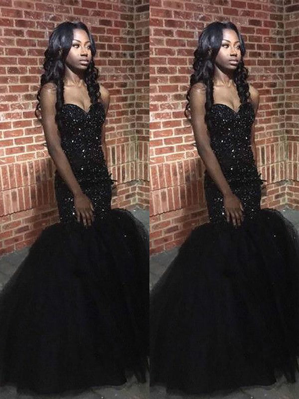 Vestidos largos hasta el suelo con escote corazón, lentejuelas y abalorios, sin mangas y corte trompeta/sirena