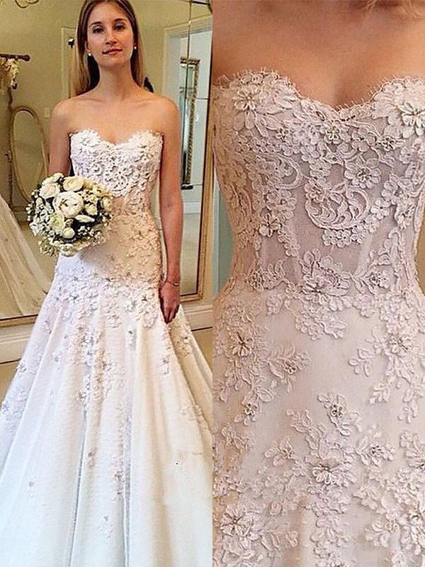 Vestidos de novia de corte A/princesa con escote corazón, encaje, cola corte, sin mangas