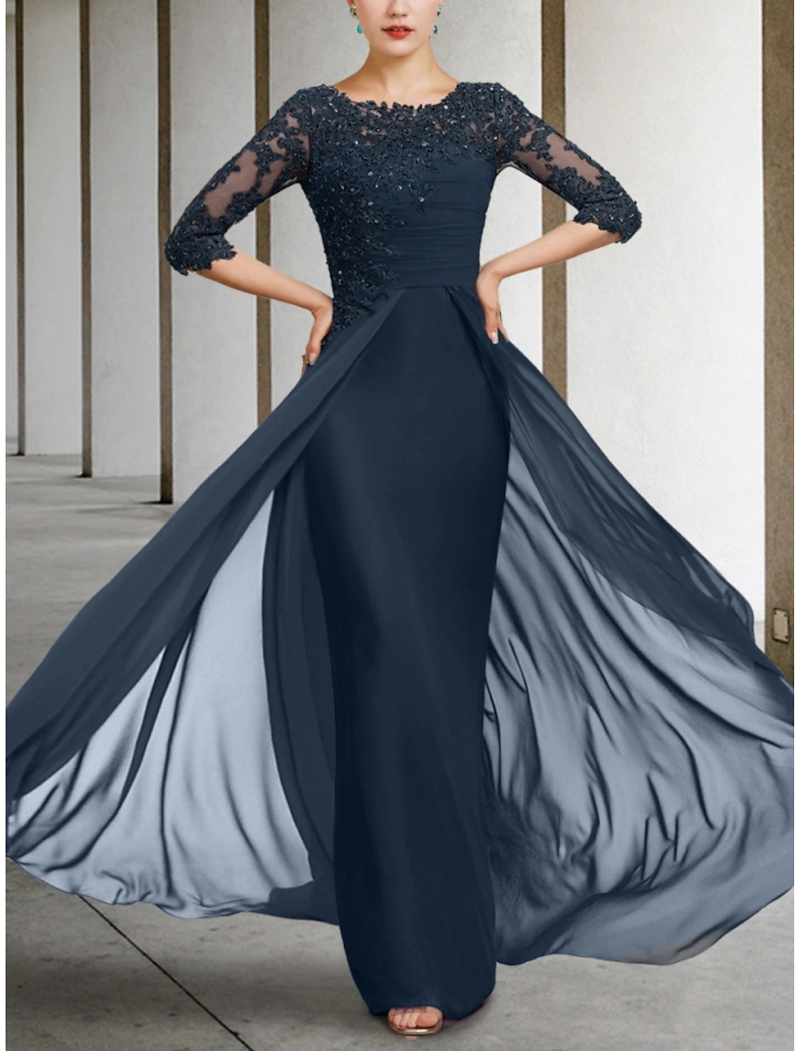 Abito da cerimonia per la madre della sposa, a tubino, elegante, con scollo a gioiello, lunghezza al pavimento, in chiffon, pizzo, mezza manica, con arricciature in paillettes, tinta unita