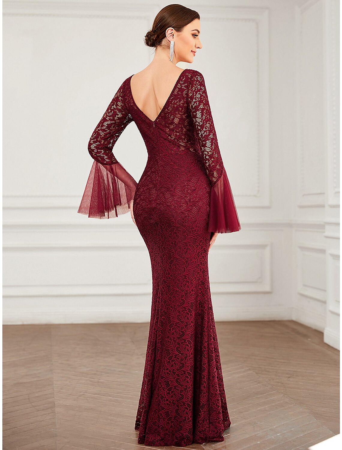Vestido de sirena/trompeta para madre de la novia, elegante, sexy, con cuello joya, largo hasta el suelo, de encaje, manga larga, con color sólido