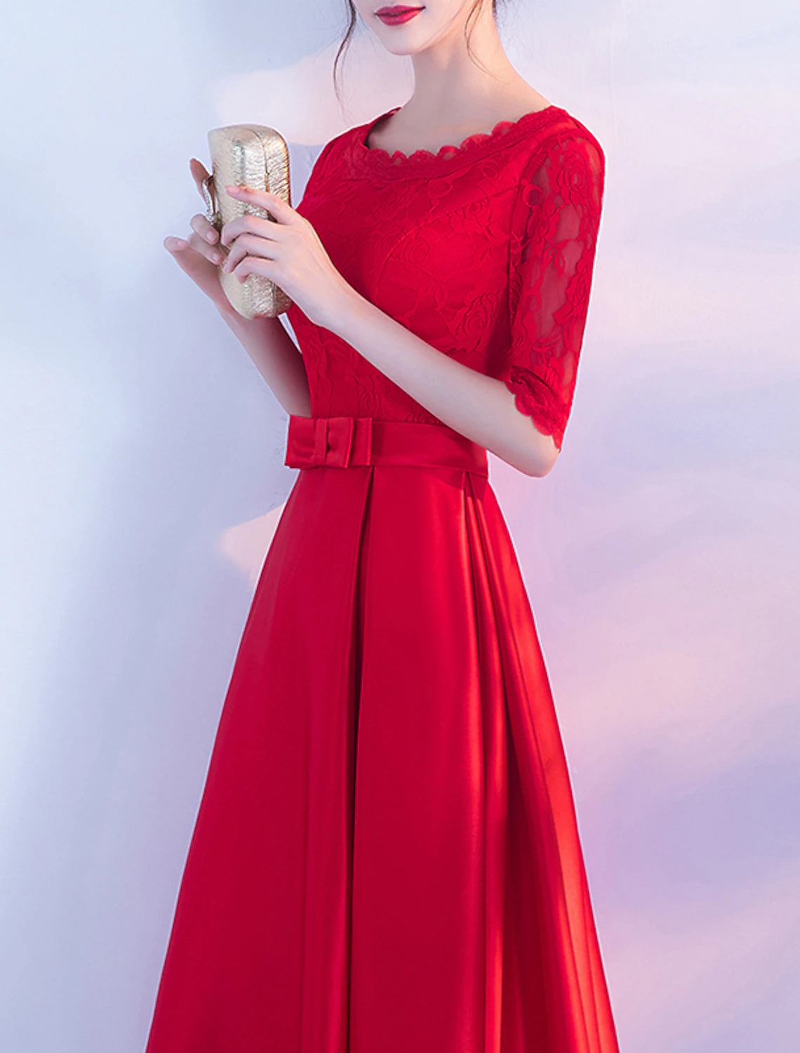 Vestidos de cóctel de corte A, elegantes, para fiesta, cóctel, largo hasta la rodilla, media manga, cuello joya, satén con lazo(s), pliegues y bordados.