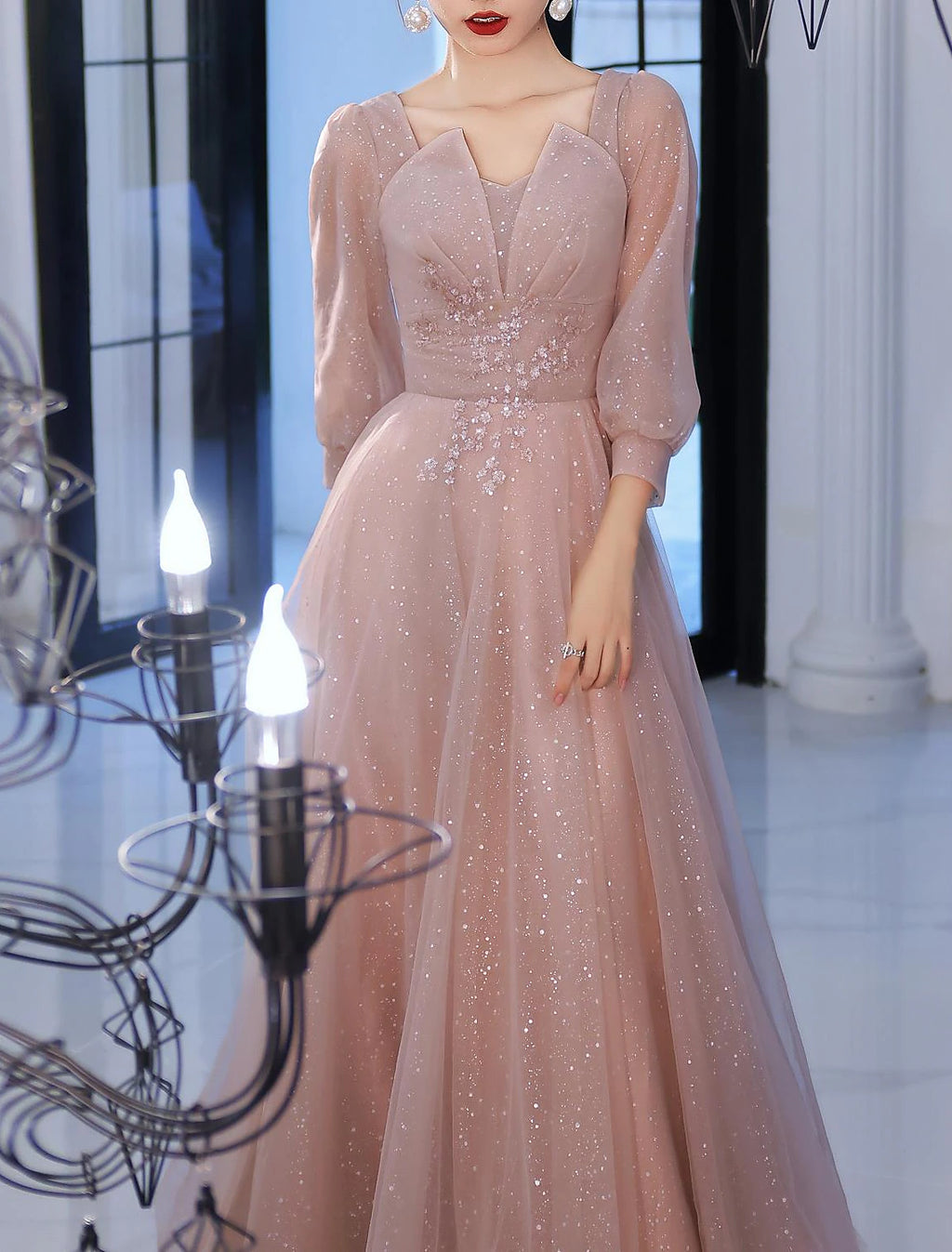 Vestido de noche formal elegante de fiesta con escote en V, espalda en V, mangas 3/4, largo hasta el suelo, encaje con apliques 2025