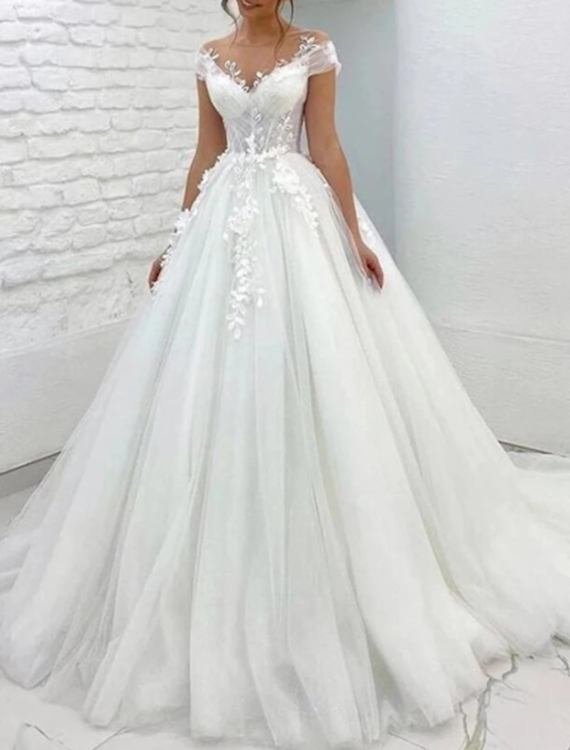 Vestidos de novia formales, vestido de baile, escote en V, manga corta, cola capilla, vestidos de novia de encaje con apliques