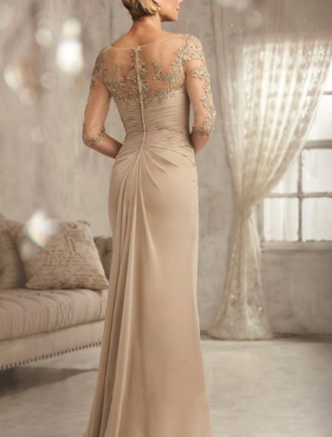 Abito da cerimonia per la madre della sposa, a tubino, con scollo a V, sexy, trasparente, lungo fino al pavimento, in chiffon e pizzo, a mezza manica con pizzo