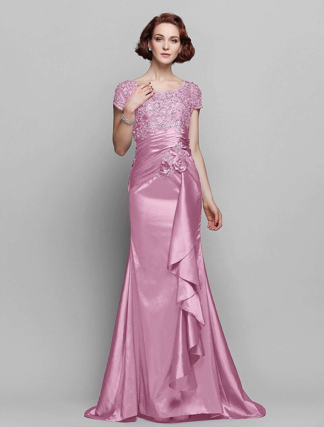 Vestido de sirena/trompeta para madre de la novia, transparente, escote redondo, cola larga/cepillo, tafetán con cuentas, encaje, manga corta con flores