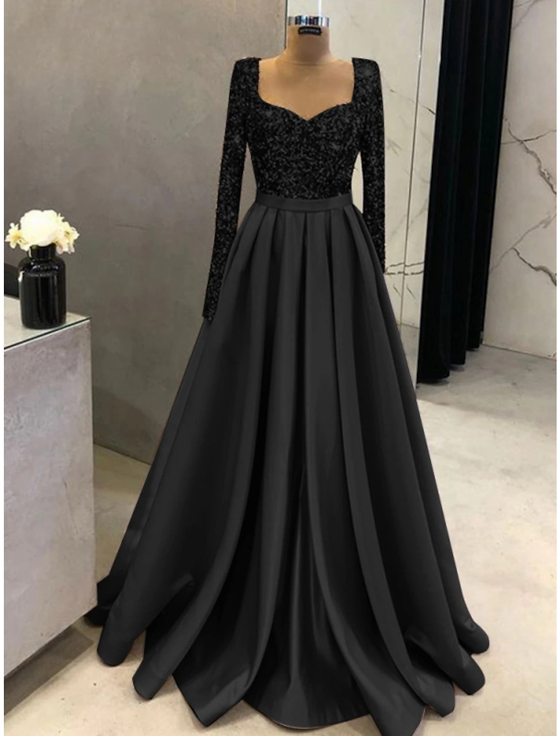 Vestido de noche elegante de corte A, vestido formal de otoño, cola larga, escote cuadrado, satén con pliegues brillantes