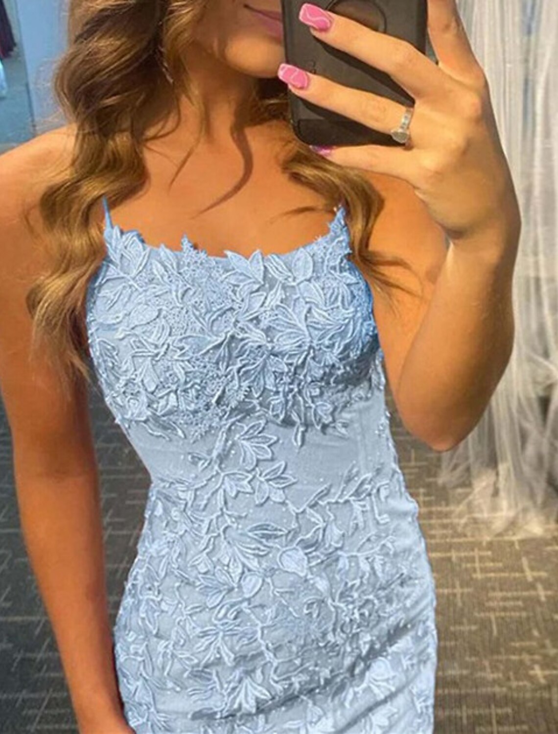 Vestido de fiesta de princesa con corte tubo/columna, corto/mini, sin mangas, con tirantes finos, de tul y apliques