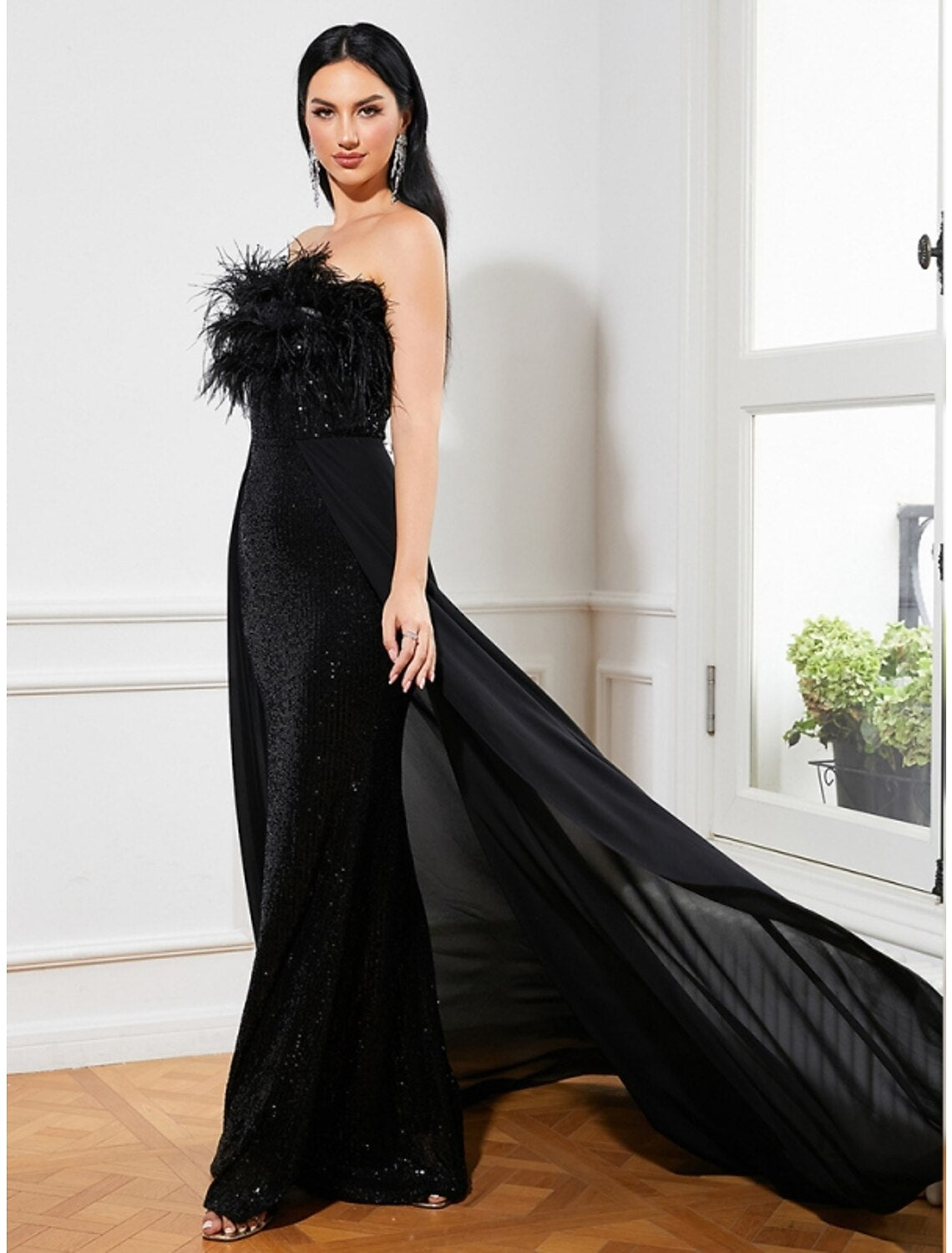 Black Sequin Straight Neck Sheath/Column Floor-Length Evening Dress with Feathered Bust