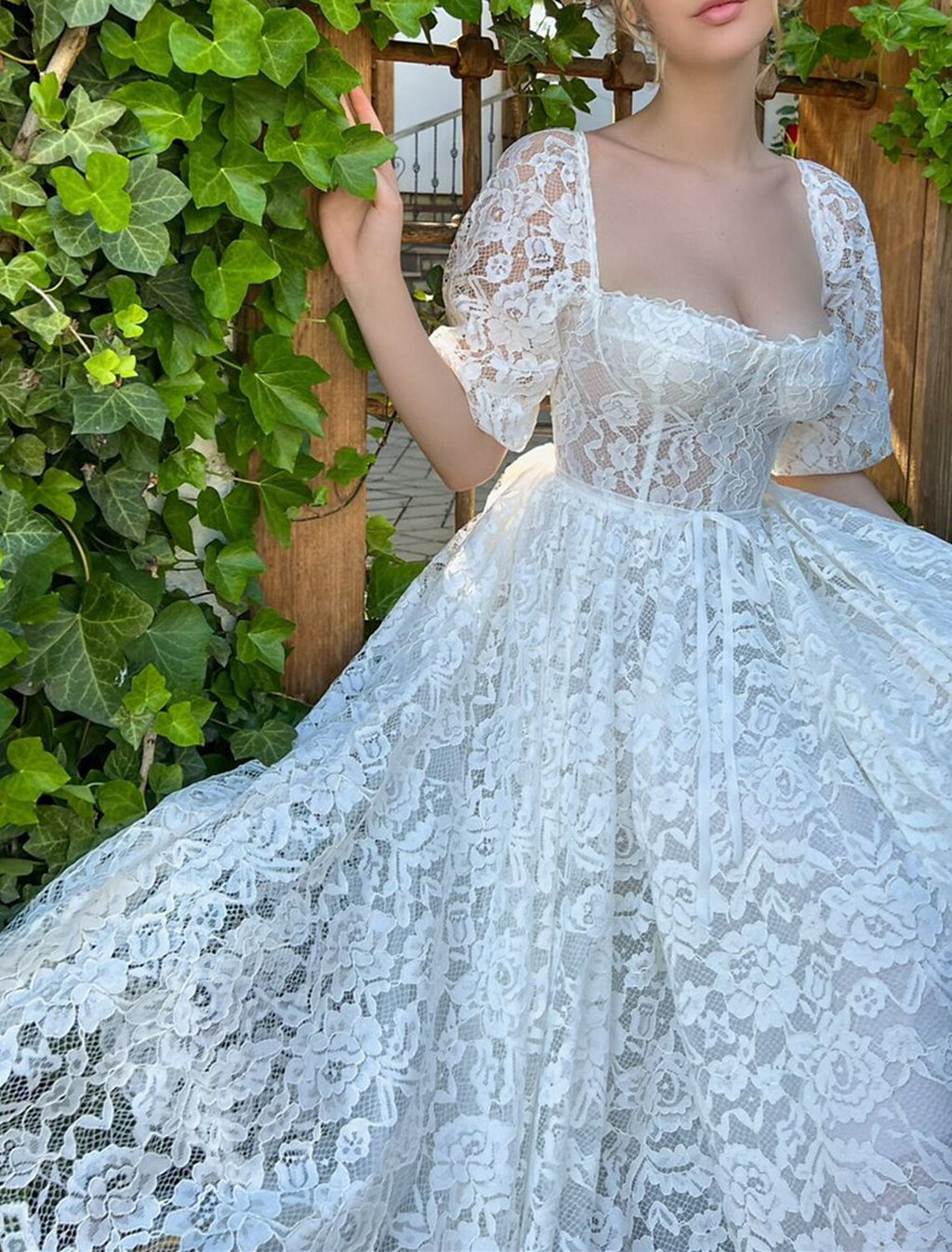 Vestidos de novia blancos de recepción, corte A, escote corazón, media manga, largo hasta la rodilla, de encaje, con apliques, color liso