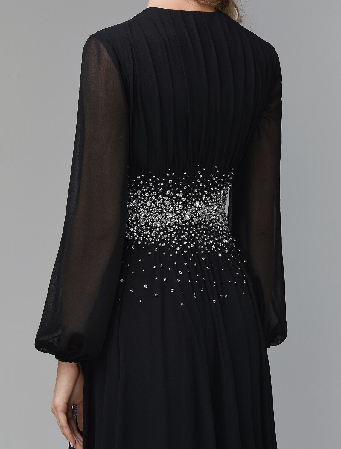 A-Line Evening Dress Celebrity Red Carpet Formal Gown Party Dress Black Tie Wedding Guest Floor Length Long Sleeve V Neck Chiffon with Sequin