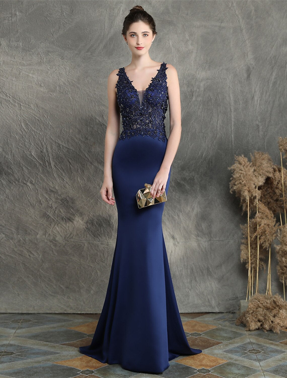 Vestido de noche de sirena/trompeta con espalda abierta, vestido formal para invitadas de boda, cola larga/cortada, sin mangas, escote en V, mezcla de algodón con apliques de cuentas