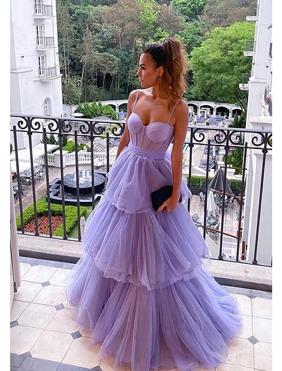 Vestido de fiesta con capas, formal, largo hasta el suelo, sin mangas, escote corazón, tul, espalda descubierta, con pliegues y fruncido.