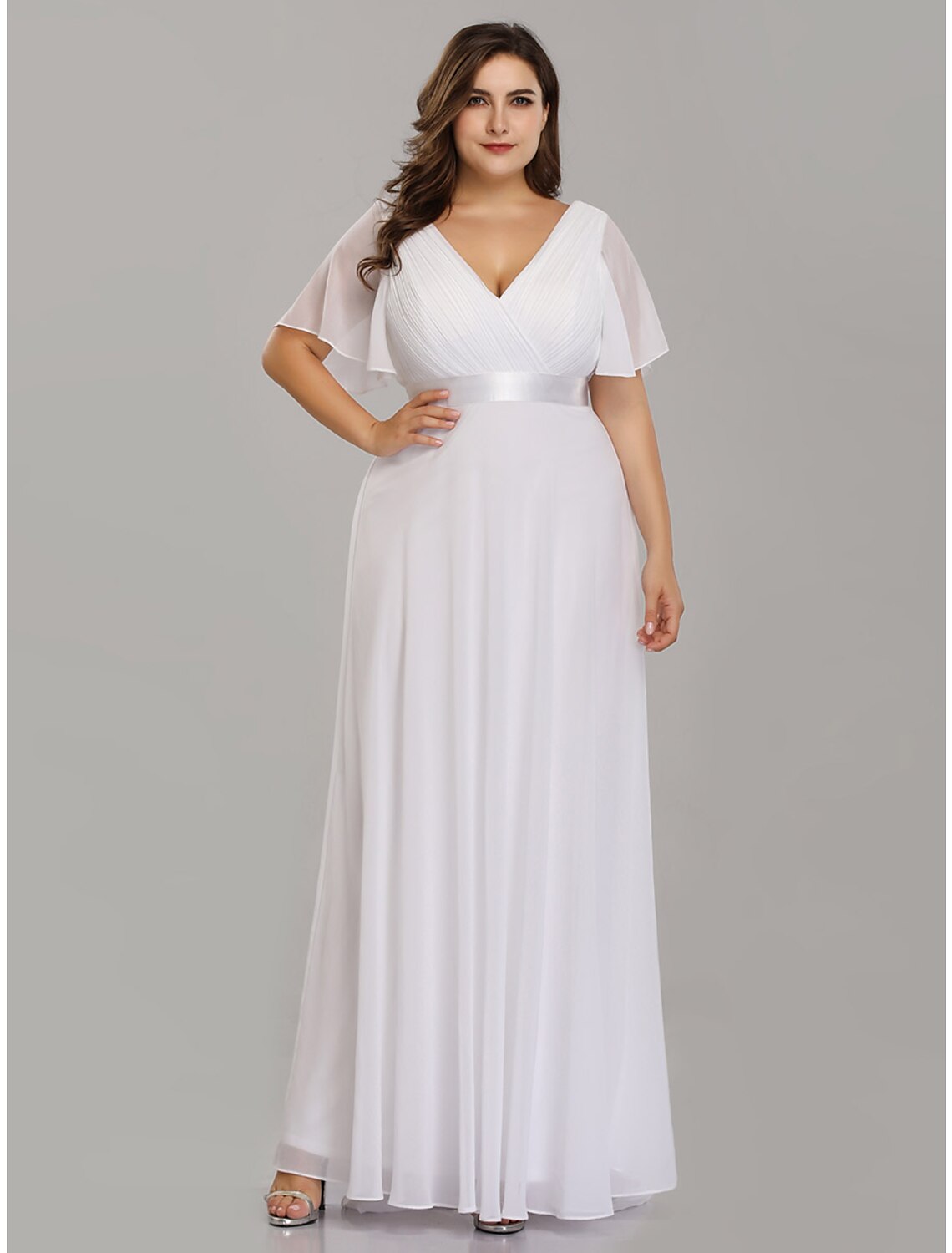 Abito da madre della sposa a trapezio, elegante, in chiffon, con scollo a V, lungo fino al pavimento, manica corta, con fascia/nastro arricciato, taglie forti