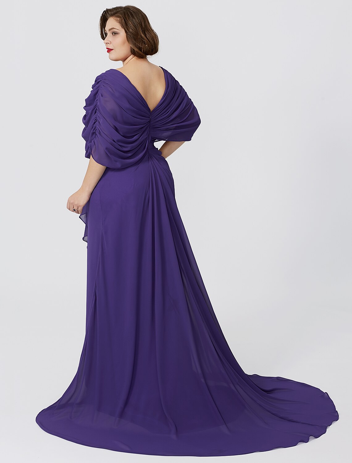 Vestido de madre de la novia con corte tubo/columna, formal, clásico y atemporal, elegante y lujoso, talla grande, oculta el vientre, escote en V, cola larga/cepillo, largo hasta el suelo, gasa, manga corta, sin entrecruzar.