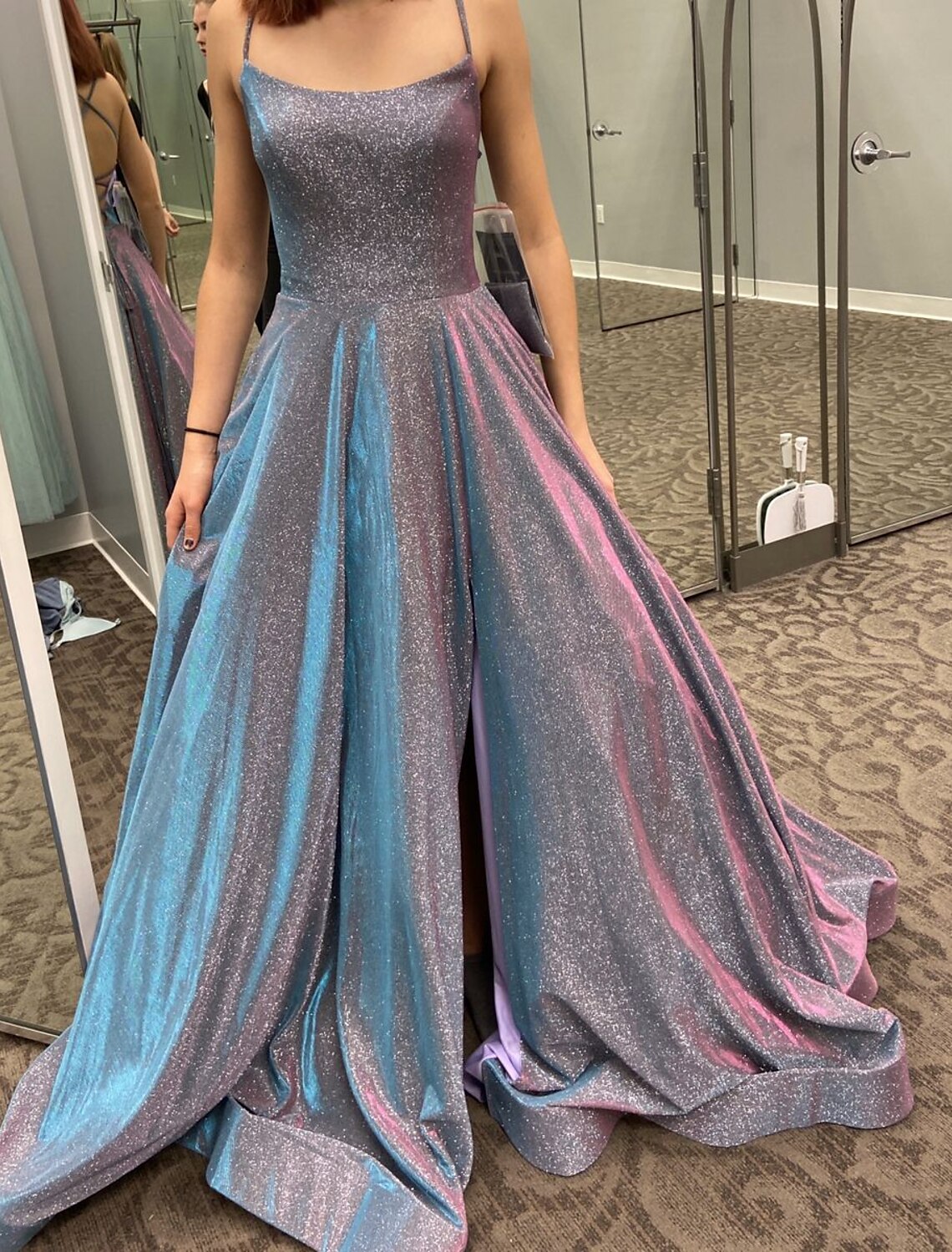 Abiti da ballo a trapezio, scintillanti e brillanti, lunghi fino al pavimento, senza maniche, senza spalline, in raso, senza schienale, con tasca a fessura