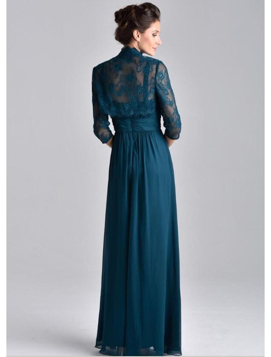 Vestido elegante de dos piezas para madre de la novia, corte A, tirantes finos, largo hasta el suelo, de gasa, encaje, mangas 3/4, cruzado incluido con bordado