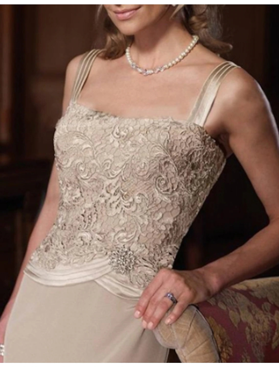 Vestido de Madre de la Novia con Corte en Columna, Elegante, de Talla Grande, con Escote Recto, Largo hasta el Suelo, de Gasa, Satén, Encaje, Sin Mangas, Chaqueta Corta, con Apliques de Faja/Cinta