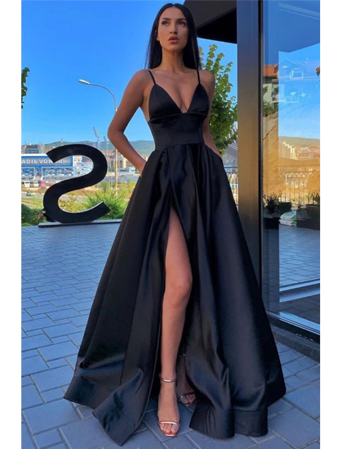 A-Line Black Dress Plus Size Prom Dress High Split Evening Dress Formal Birthday Summer Dress Spaghetti Strap Sleeveless Sweep / Brush Train Satin with Pleats Split Front
