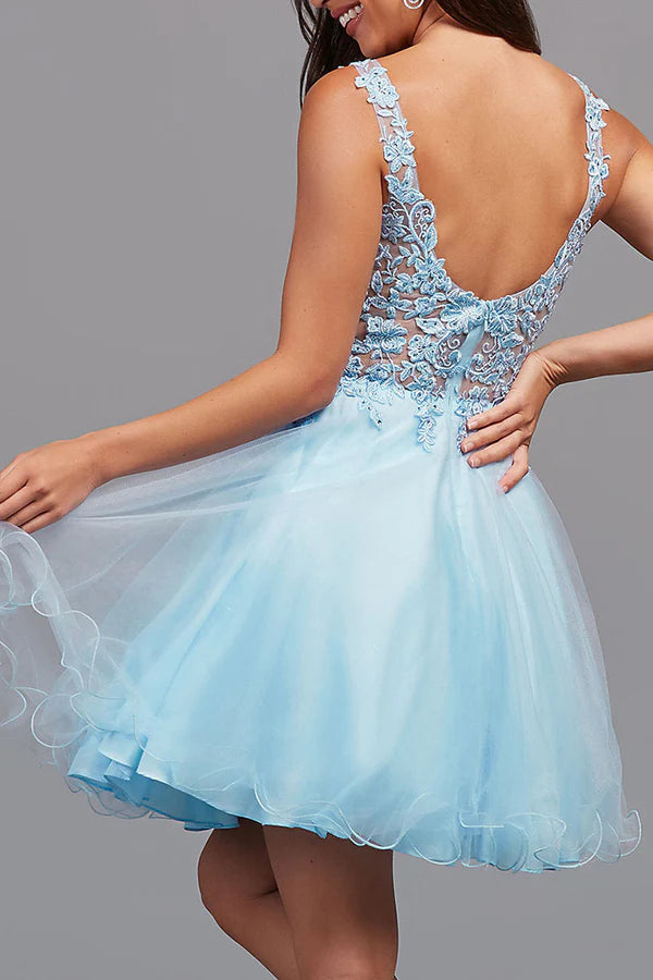 Vestido de fiesta con calcomanía de encaje con ilusión de línea