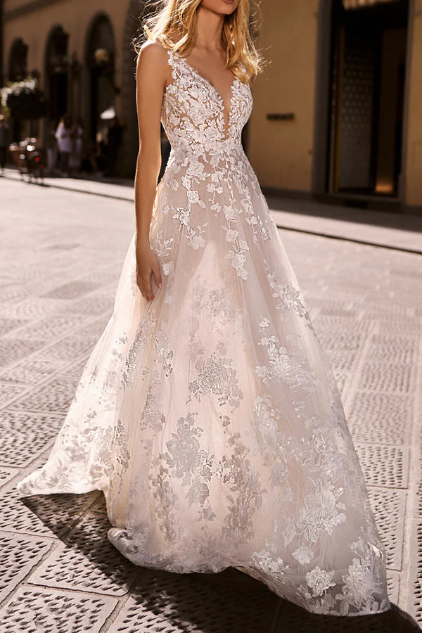 Vestido de novia romántico de cuerpo entero de encaje Illusio con escote en V estilo bohemio