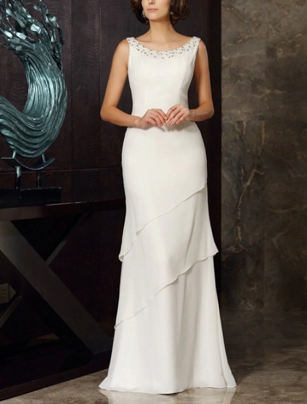 Abito da cerimonia per la madre della sposa in due pezzi, stile tubino/colonna, elegante, taglie forti, con scollo gioiello, lunghezza pavimento, in chiffon, maniche lunghe, giacca corta inclusa, con perline e volant a cascata