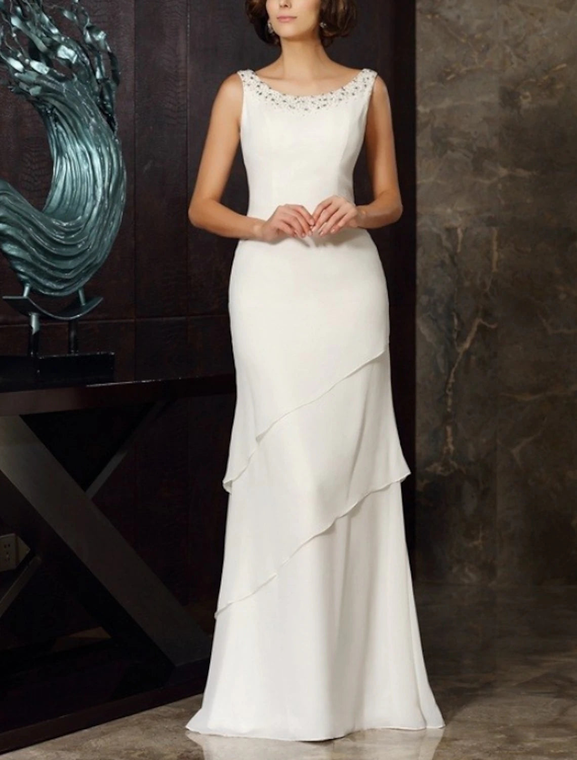 Abito da cerimonia per la madre della sposa in due pezzi, stile tubino/colonna, elegante, taglie forti, con scollo gioiello, lunghezza pavimento, in chiffon, maniche lunghe, giacca corta inclusa, con perline e volant a cascata