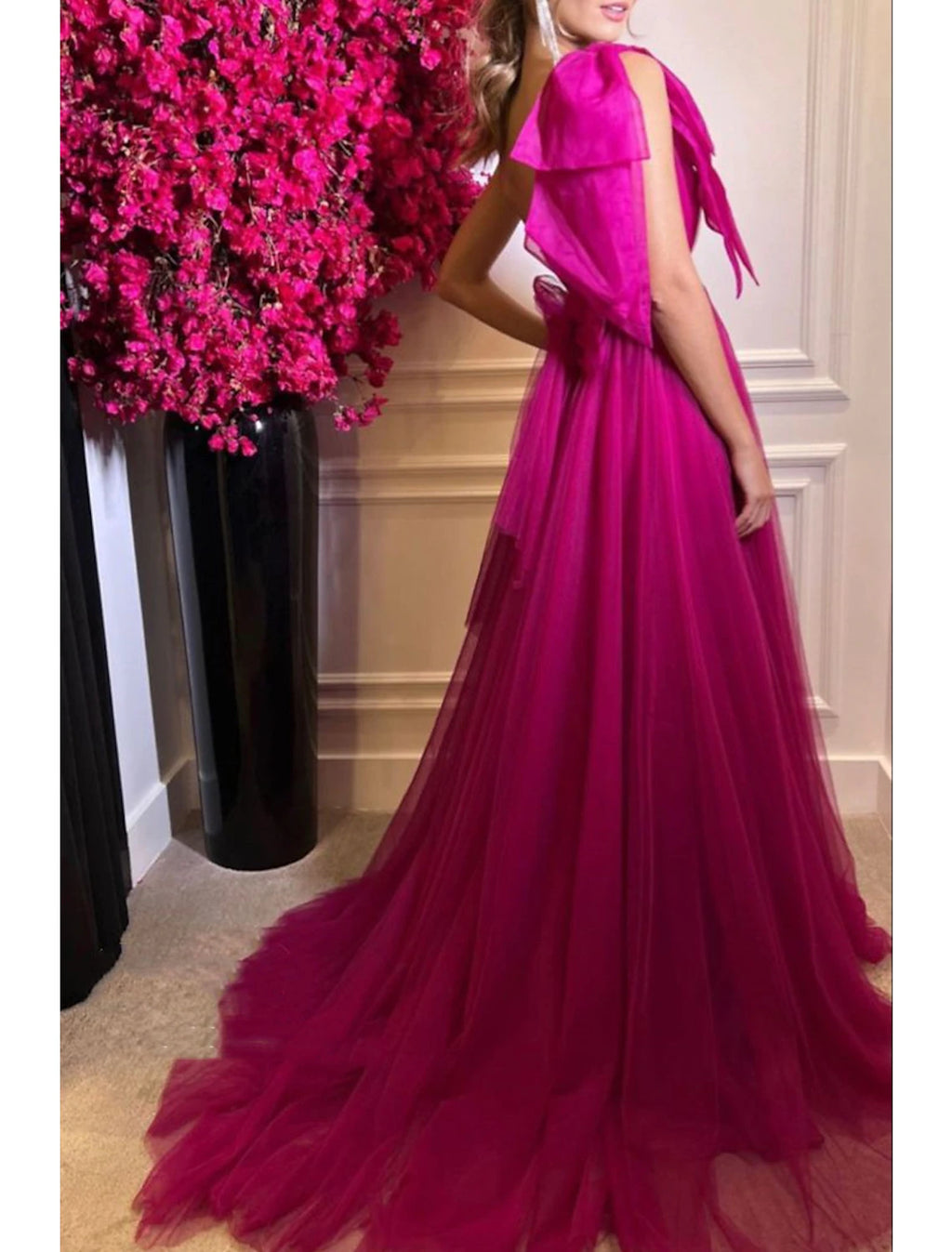 Vestido de fiesta de corte A, sexy, para bodas, fiestas, cumpleaños, cola de corte, sin mangas, un hombro, de tul con lazo(s), abertura, 2025