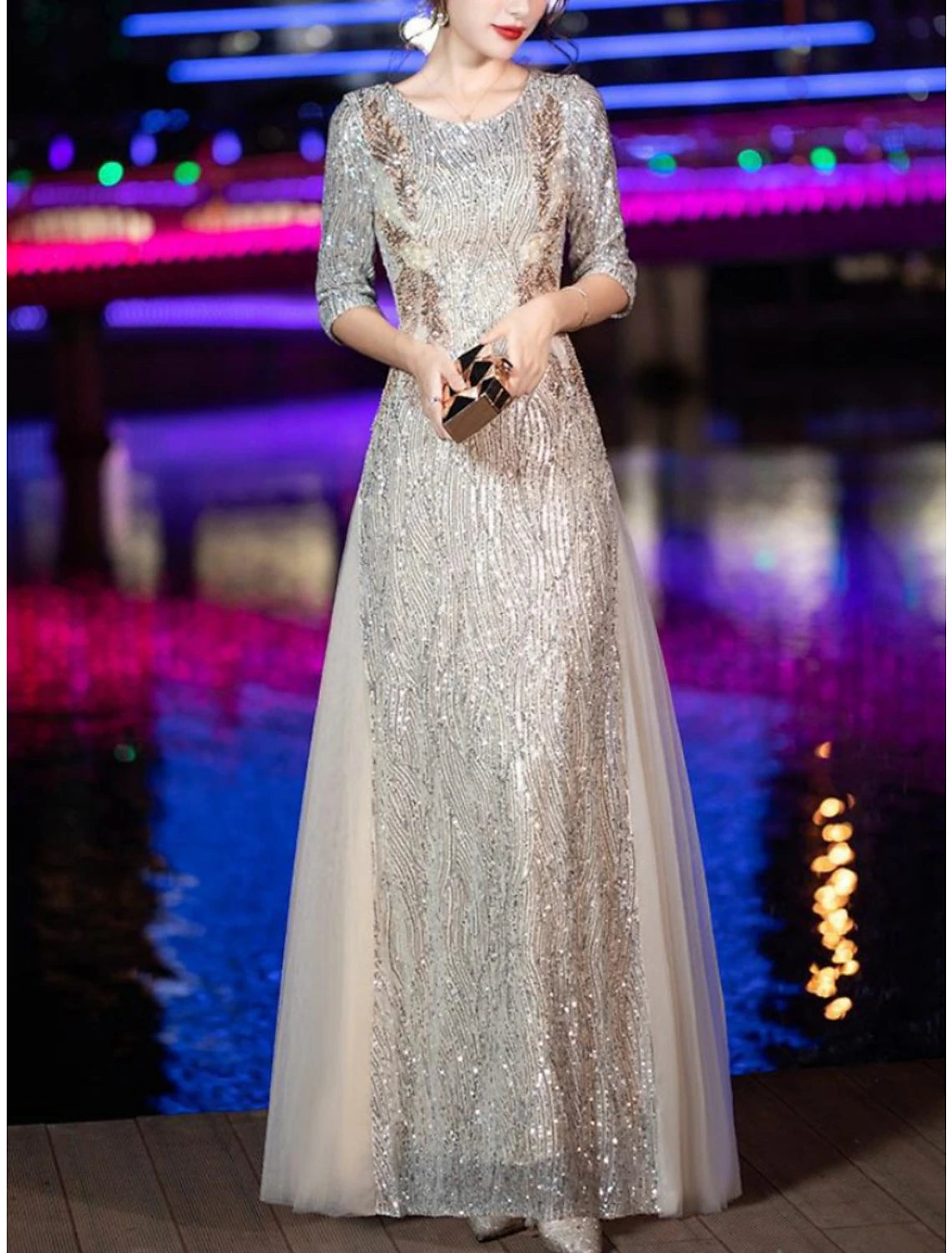 Abito da cerimonia per la madre della sposa, a tubino, con scollo a barchetta, lunghezza al pavimento, in tulle con paillettes, manica corta, con pieghe, scintillante e brillante