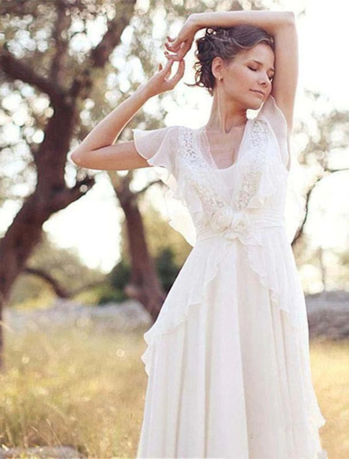 Vestidos de novia bohemios de playa, corte A, escote en V, manga corta, largo hasta el suelo, de gasa, con apliques de cuentas, para bodas de verano.