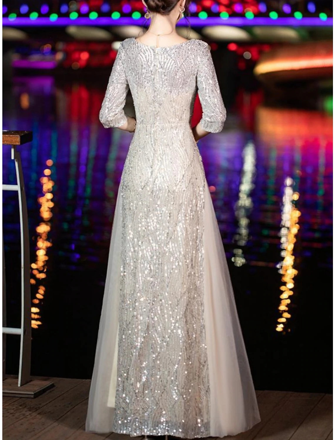 Abito da cerimonia per la madre della sposa, a tubino, con scollo a barchetta, lunghezza al pavimento, in tulle con paillettes, manica corta, con pieghe, scintillante e brillante