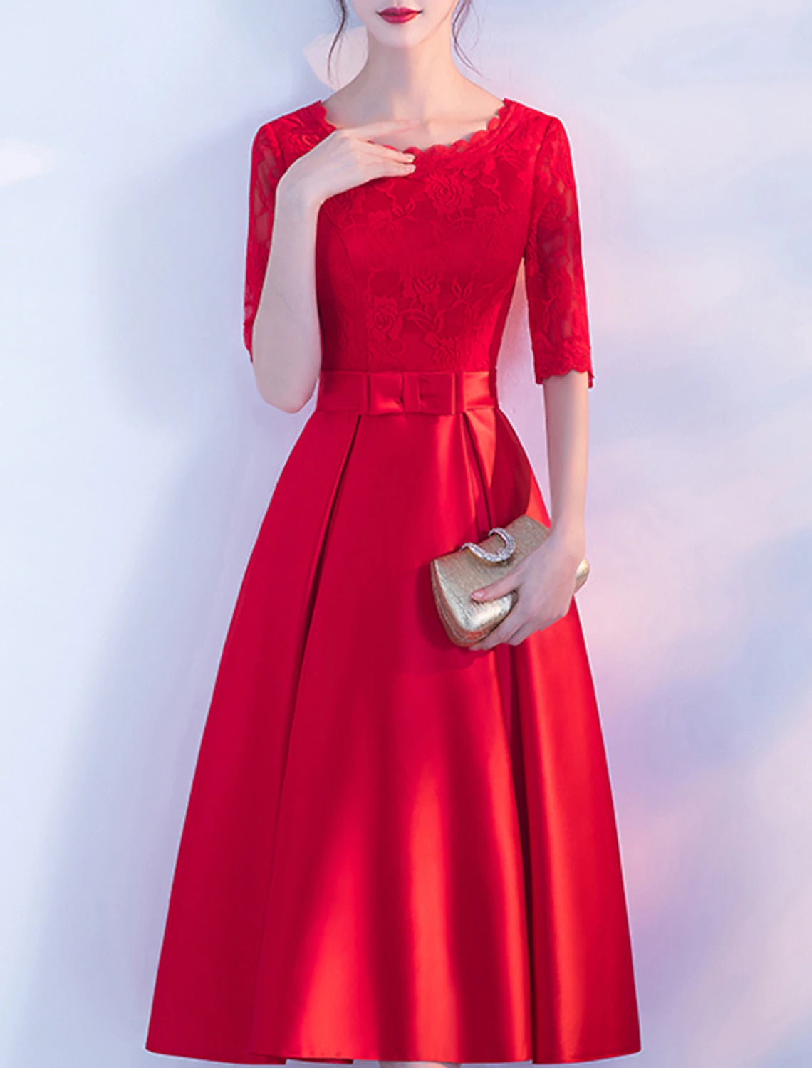 Vestidos de cóctel de corte A, elegantes, para fiesta, cóctel, largo hasta la rodilla, media manga, cuello joya, satén con lazo(s), pliegues y bordados.